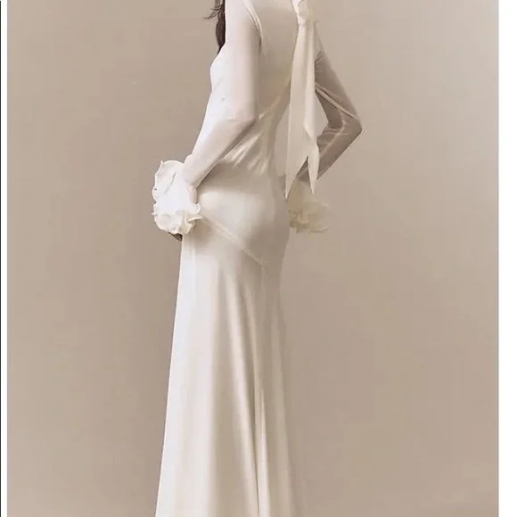 DE LA VALI DAIRA MOCK-NECK RUFFLE LONG-SLEEVE BIAS-CUT MAXI DRESS